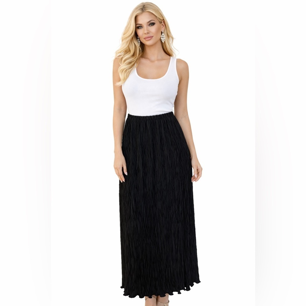 Patra Women’s Skirt Size 12 Black Elastic Waist Pleated Tulip Bottom